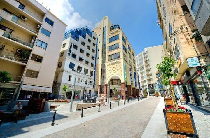 Prime Location Apartment With Side Seaviews Sliema
