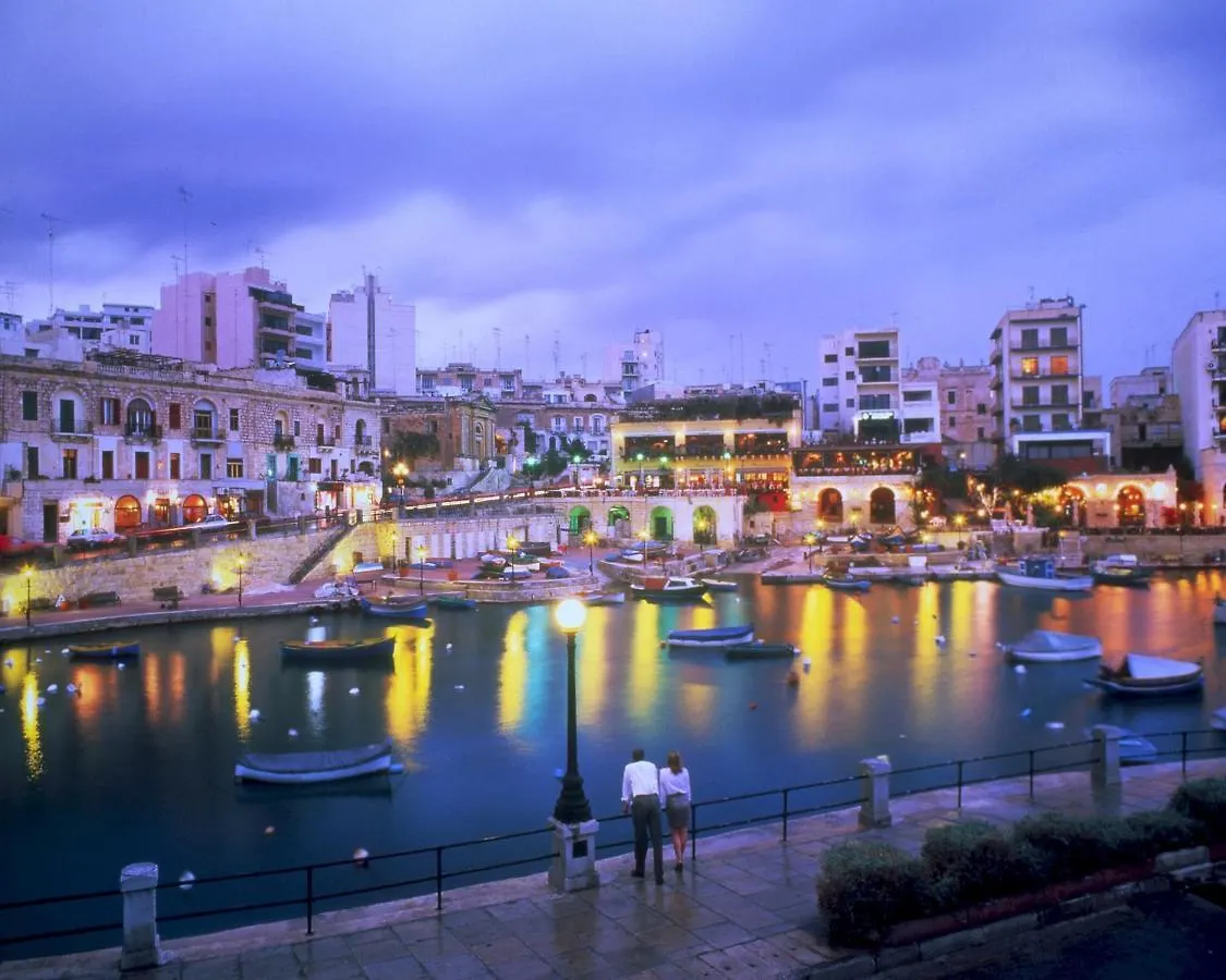 Prime Location Apartment With Side Seaviews Sliema Malta