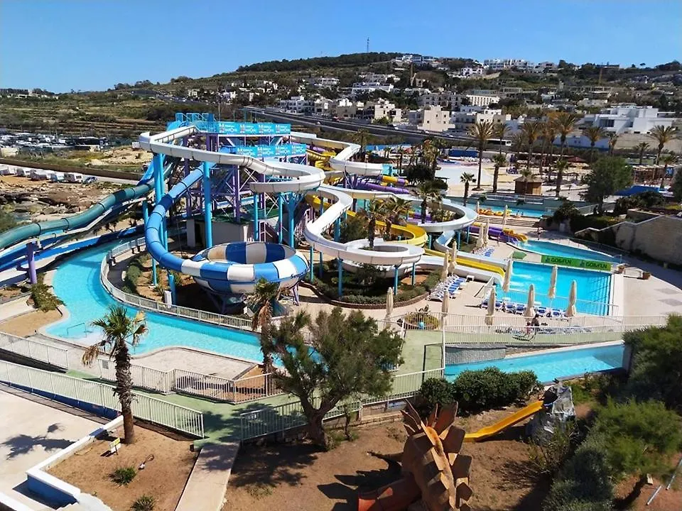 Prime Location Apartment With Side Seaviews Sliema